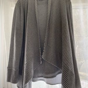 Chico’s knit shell & flattering soft-drape top.